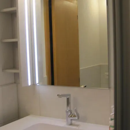 多福普拉茨公寓 * 萨姆瑙恩